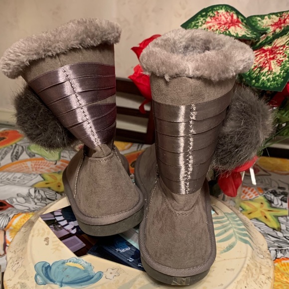 Ladies booties - Picture 3 of 6